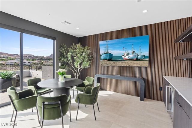 40 Heron Harbour Drive, Henderson, NV 89011