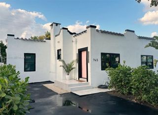 745 NW 47th Ter, Miami, FL 33127