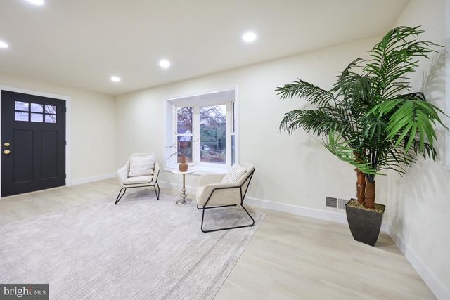 1904 LAMSON PL, Mclean, VA 22101