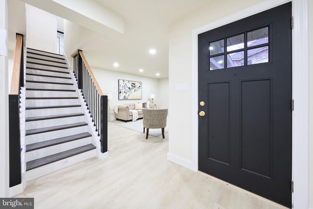 1904 LAMSON PL, Mclean, VA 22101