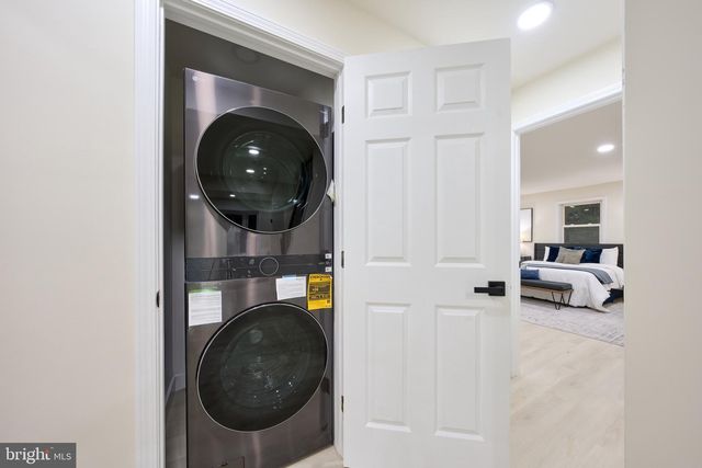 1904 LAMSON PL, Mclean, VA 22101