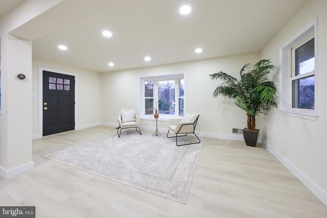 1904 LAMSON PL, Mclean, VA 22101