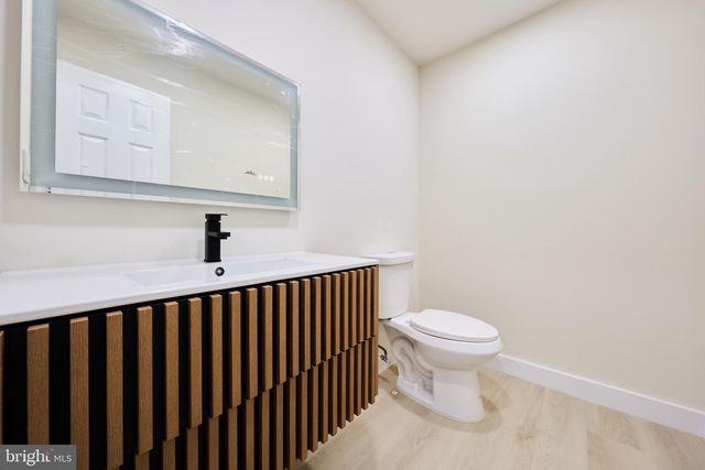 1904 LAMSON PL, Mclean, VA 22101