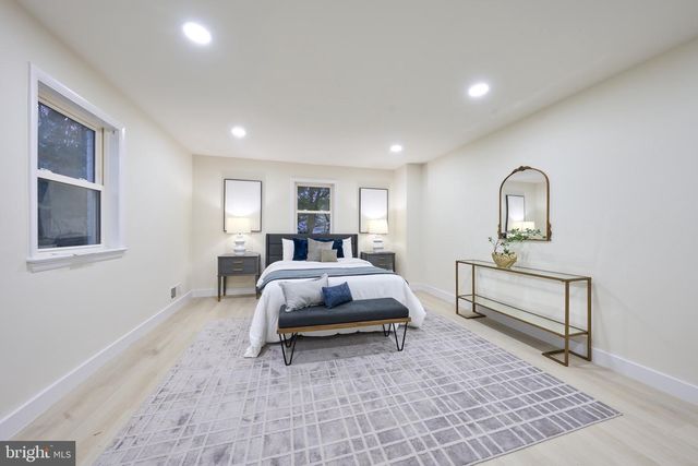 1904 LAMSON PL, Mclean, VA 22101