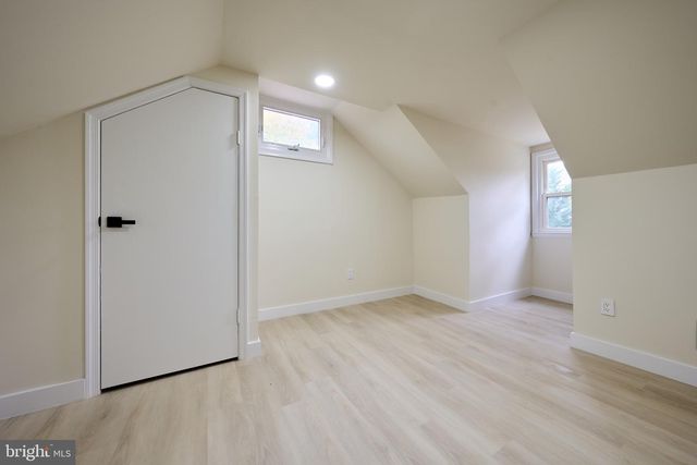 1904 LAMSON PL, Mclean, VA 22101