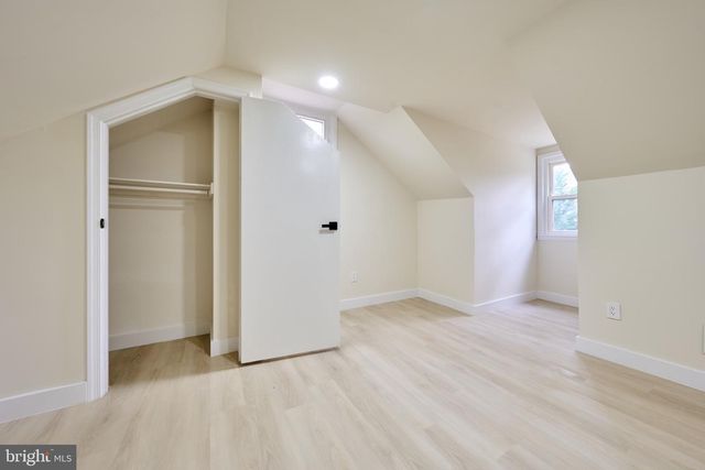 1904 LAMSON PL, Mclean, VA 22101