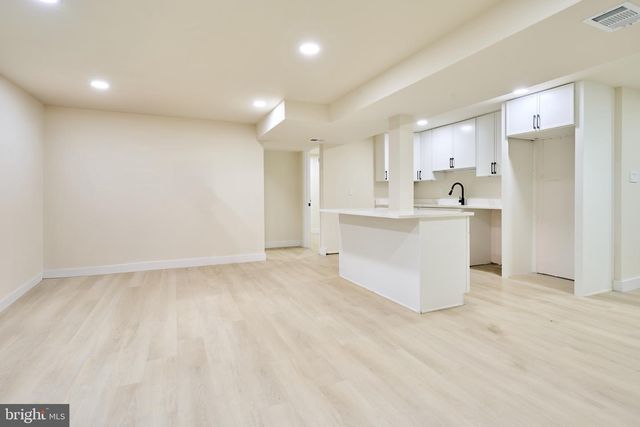 1904 LAMSON PL, Mclean, VA 22101