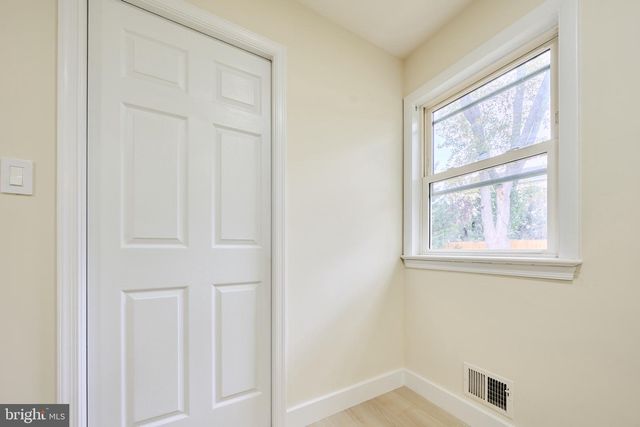 1904 LAMSON PL, Mclean, VA 22101