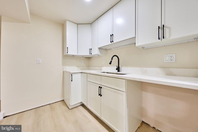 1904 LAMSON PL, Mclean, VA 22101