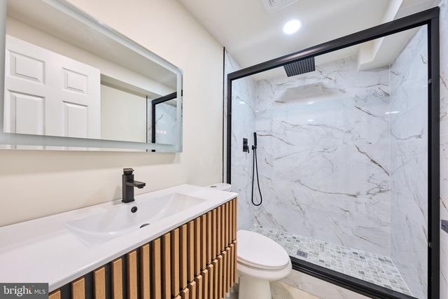 1904 LAMSON PL, Mclean, VA 22101