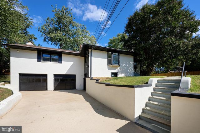 1904 LAMSON PL, Mclean, VA 22101