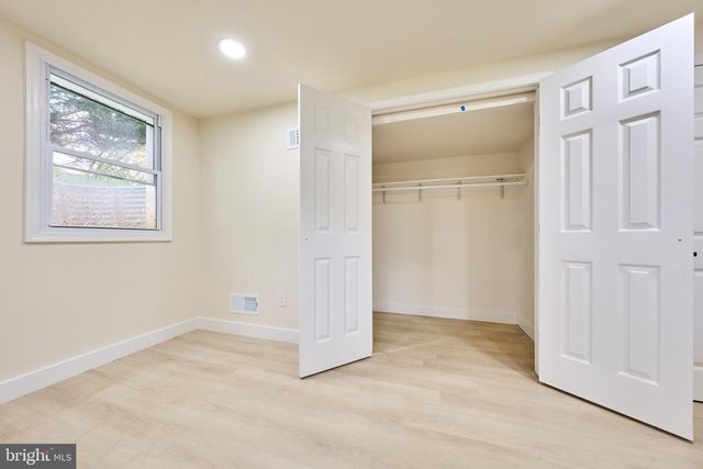 1904 LAMSON PL, Mclean, VA 22101