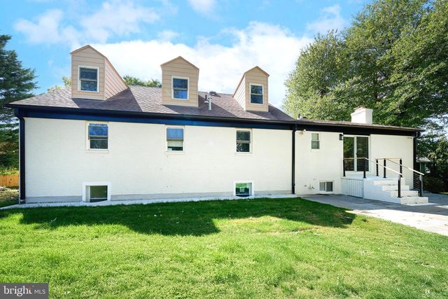 1904 LAMSON PL, Mclean, VA 22101