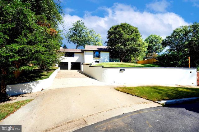 1904 LAMSON PL, Mclean, VA 22101