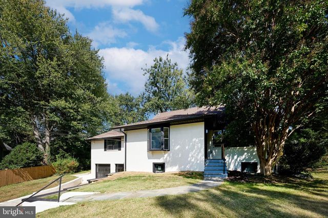 1904 LAMSON PL, Mclean, VA 22101