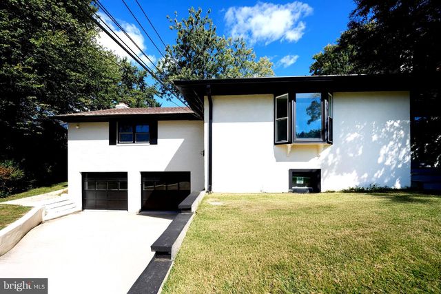 1904 LAMSON PL, Mclean, VA 22101