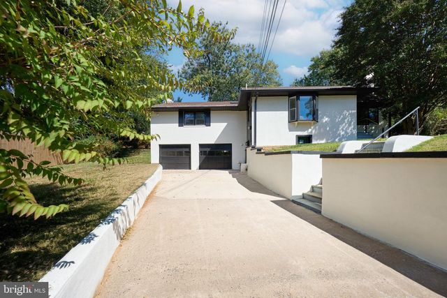 1904 LAMSON PL, Mclean, VA 22101