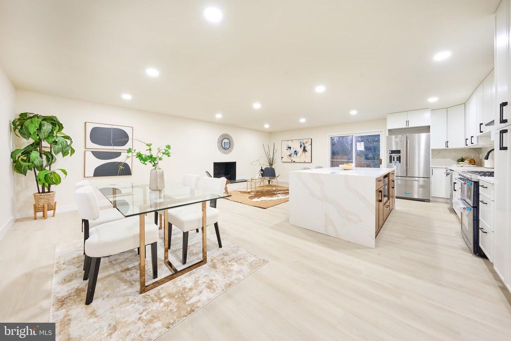 1904 LAMSON PL, Mclean, VA 22101