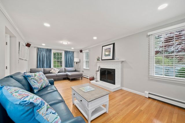 46 Fairways Edge Drive, Marshfield, MA 02050