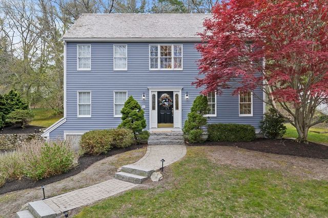 46 Fairways Edge Drive, Marshfield, MA 02050