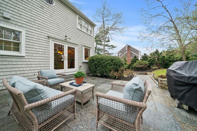 46 Fairways Edge Drive, Marshfield, MA 02050