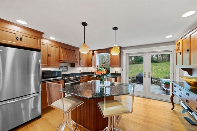 46 Fairways Edge Drive, Marshfield, MA 02050