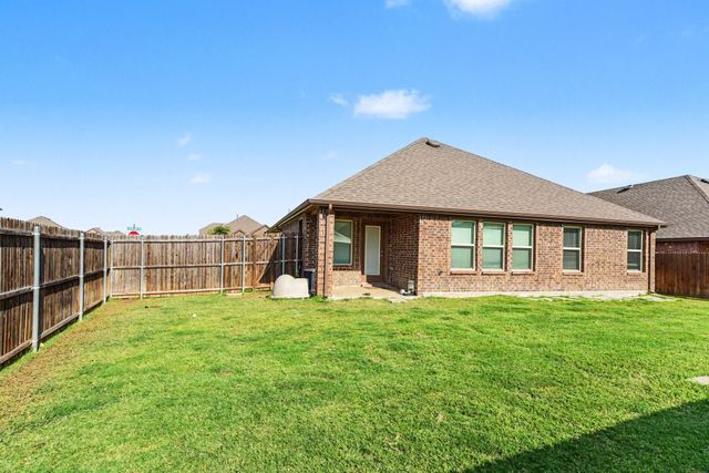 127 Longhorn Pass, Caddo Mills, TX 75135