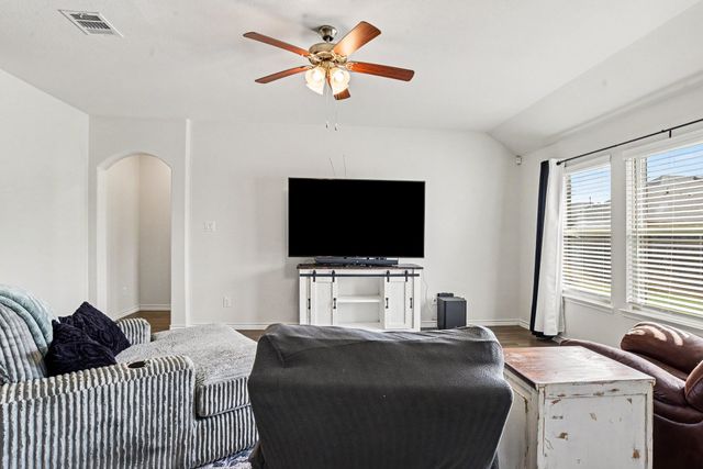 127 Longhorn Pass, Caddo Mills, TX 75135