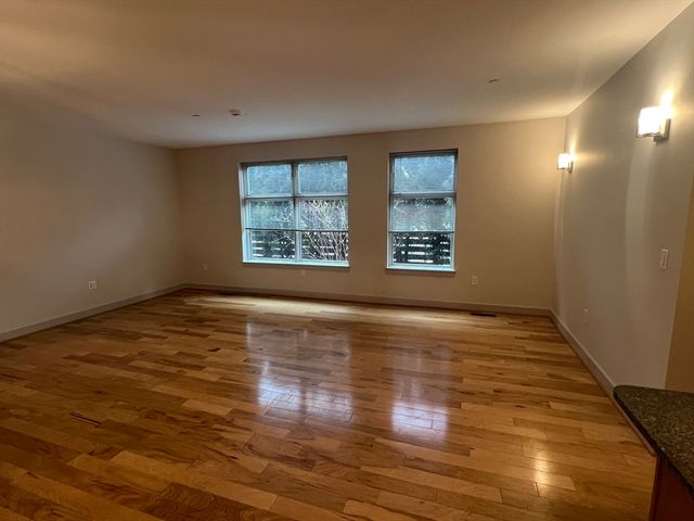 150 Adams Street 2, Newton, MA 02458