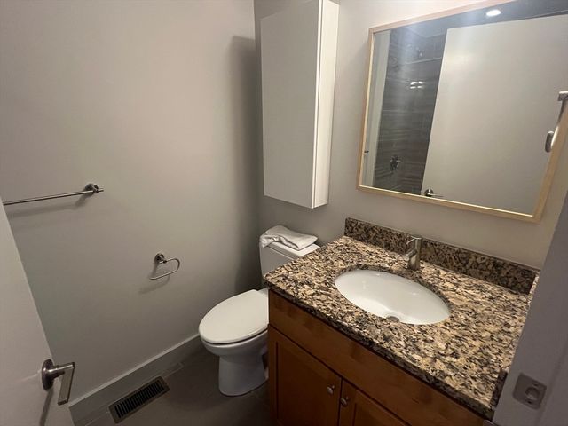 150 Adams Street 2, Newton, MA 02458