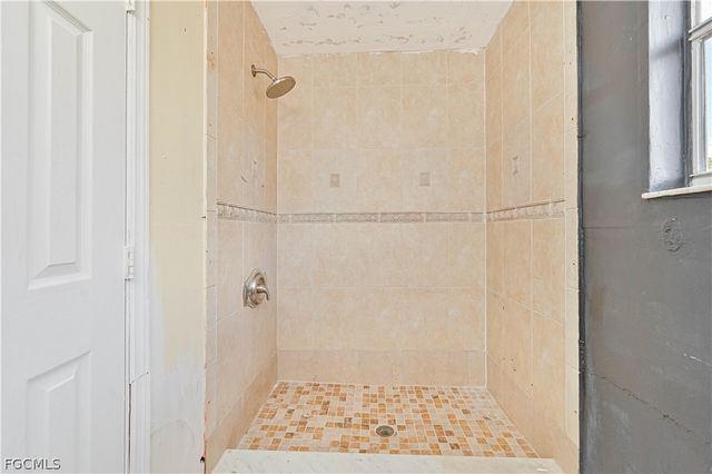 3501 38th ST SW, Lehigh Acres, FL 33976