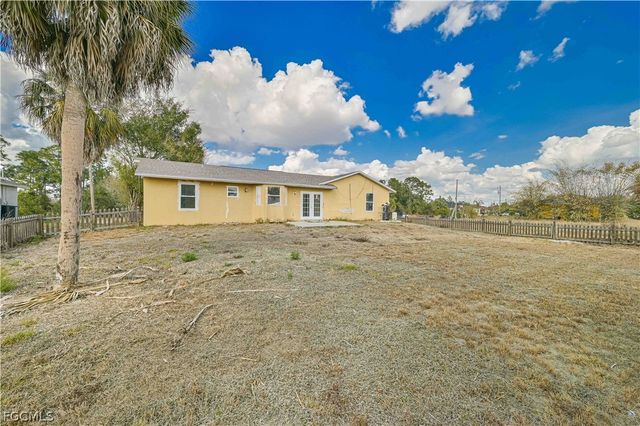 3501 38th ST SW, Lehigh Acres, FL 33976