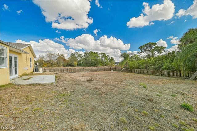 3501 38th ST SW, Lehigh Acres, FL 33976