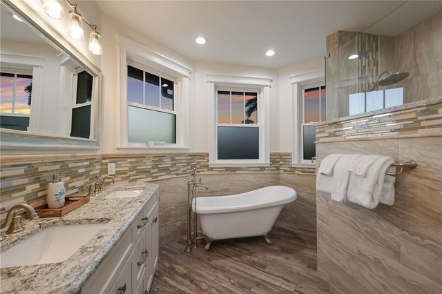 313 HAMMOCK CIRCLE, Anna Maria, FL 34216