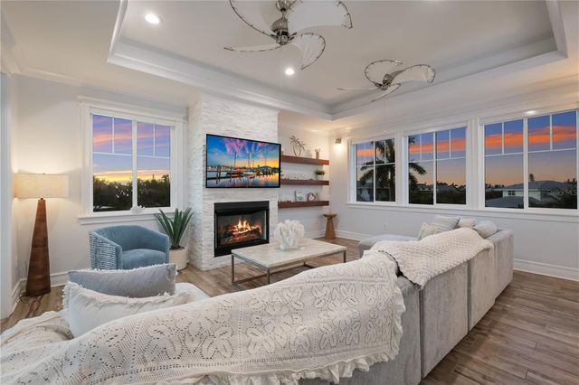 313 HAMMOCK CIRCLE, Anna Maria, FL 34216