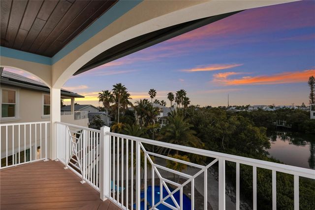 313 HAMMOCK CIRCLE, Anna Maria, FL 34216