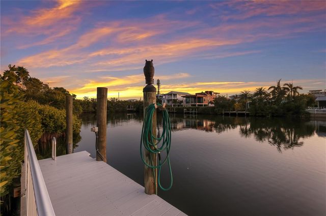 313 HAMMOCK CIRCLE, Anna Maria, FL 34216