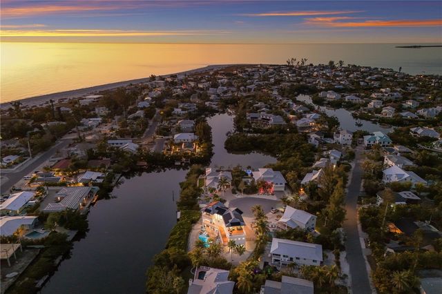 313 HAMMOCK CIRCLE, Anna Maria, FL 34216