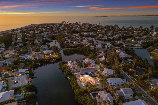 313 HAMMOCK CIRCLE, Anna Maria, FL 34216