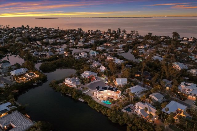 313 HAMMOCK CIRCLE, Anna Maria, FL 34216