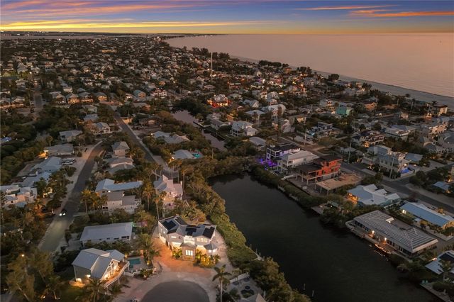 313 HAMMOCK CIRCLE, Anna Maria, FL 34216