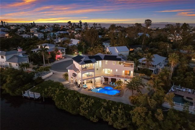 313 HAMMOCK CIRCLE, Anna Maria, FL 34216