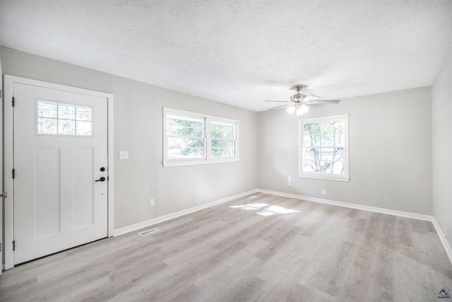 4453 Pharr Avenue, Macon, GA 31204