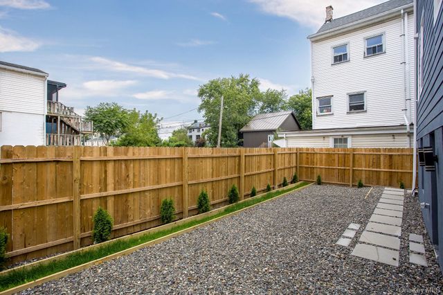29 N. Third Street, Hudson, NY 12534