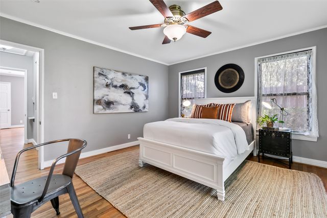 4206 Somerville Avenue, Dallas, TX 75206