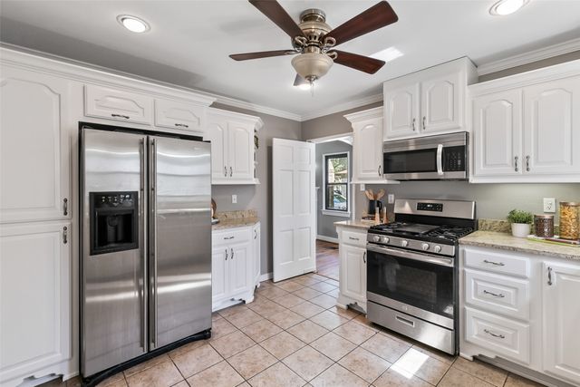 4206 Somerville Avenue, Dallas, TX 75206