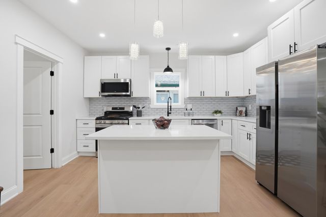 5959 Hyslop Place, Hammond, IN 46320