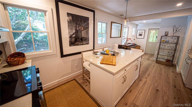 36 Breezy Drive, Sag Harbor, NY 11963