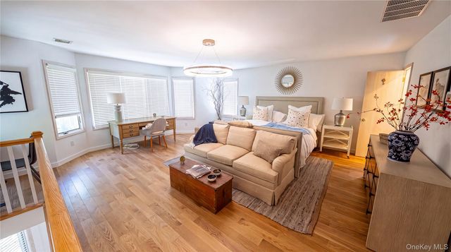 36 Breezy Drive, Sag Harbor, NY 11963