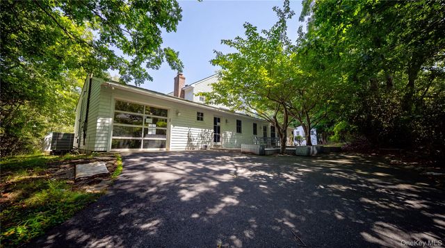 36 Breezy Drive, Sag Harbor, NY 11963
